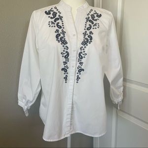 Kclass beautiful paisley embroidered button down shirt tie on sleeve size M